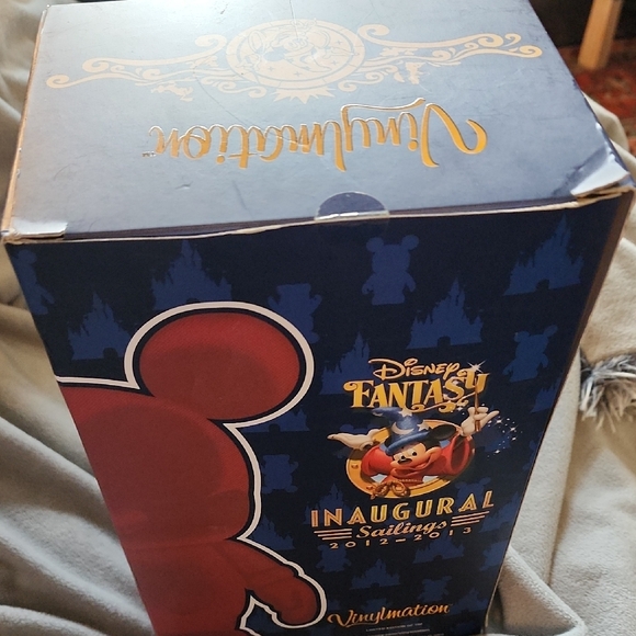 2012-2013 Mickey Vinylmation. 1 of 750 made. Inaugural Sailings. 9" Tall. - Picture 10 of 10